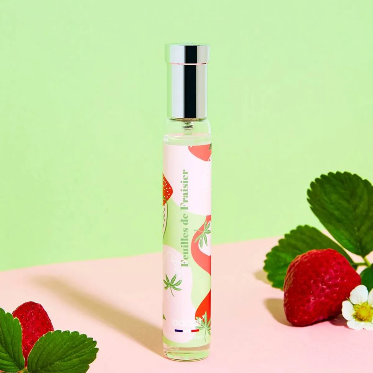 feuille_de_fraisier_0.webp Adopt Feuille De Fraisier^ Floral