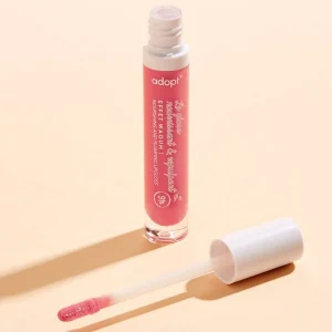 Adopt Glittery Lip Gloss With A Wow Effect!^ Gloss