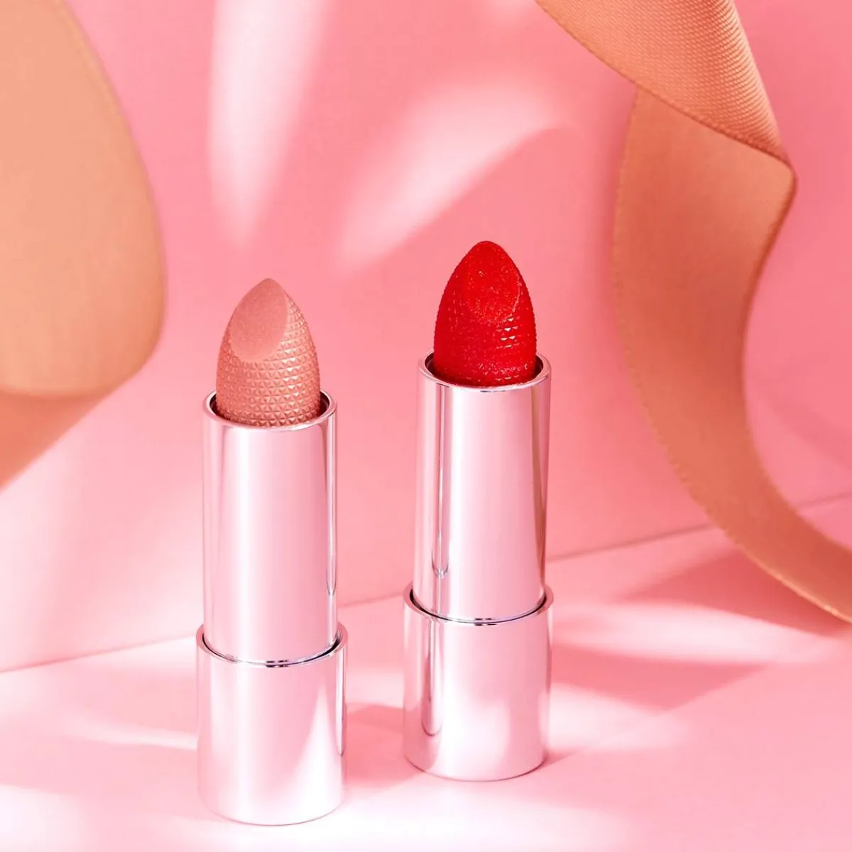 lip__kiss_2.webp Adopt Lip & Kiss^ Lipstick