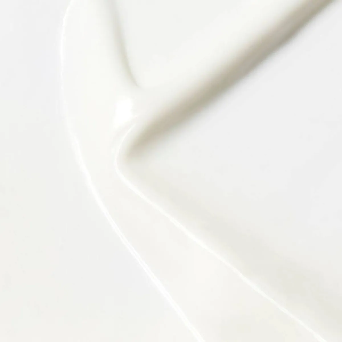 monoi_blanc_4-1.webp Adopt Monoi Blanc^ Moisturising