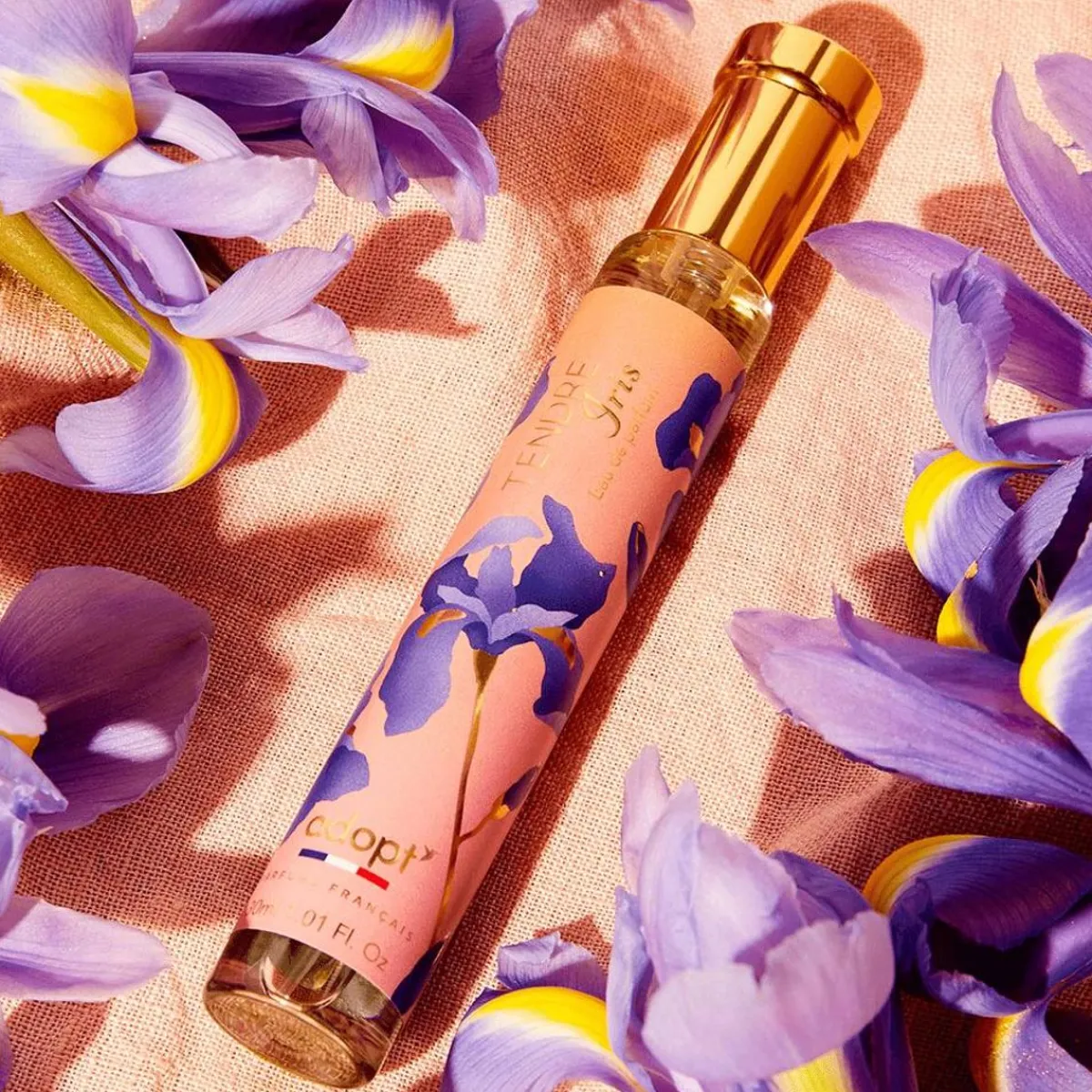 tendre_iris_2.webp Adopt Tendre Iris^ Floral